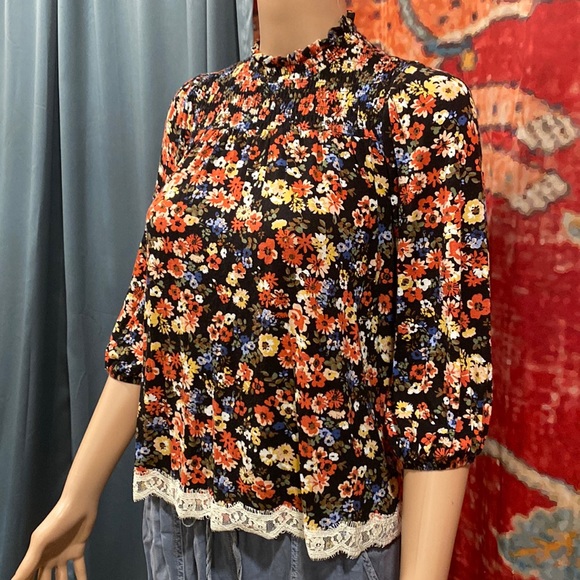 Mock Neck Y2K Floral Top - Picture 1 of 3